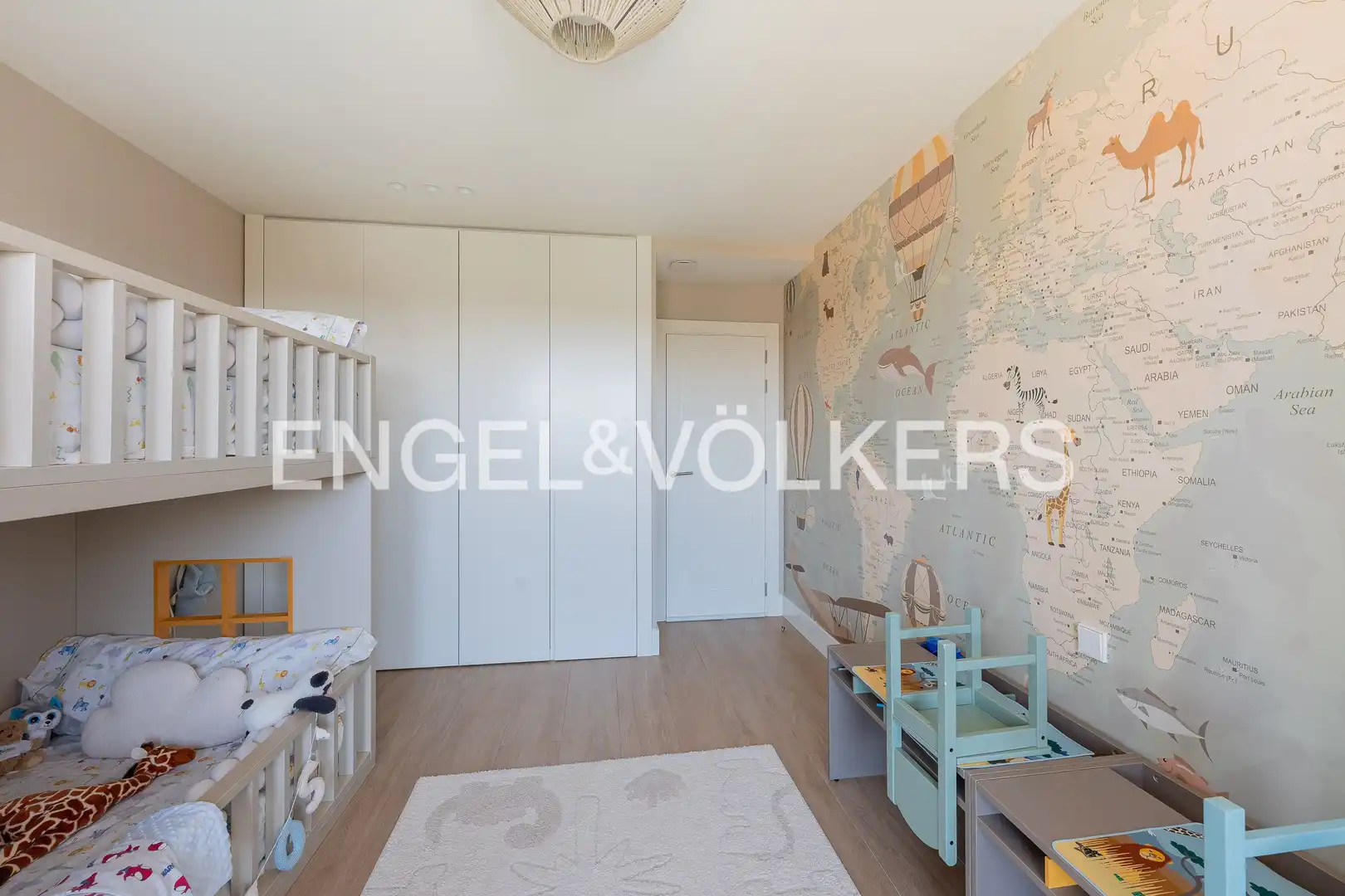 Habitación de Casa o chalet en venta en Las Rozas de Madrid con Aire acondicionado, Calefacción y Jardín privado
