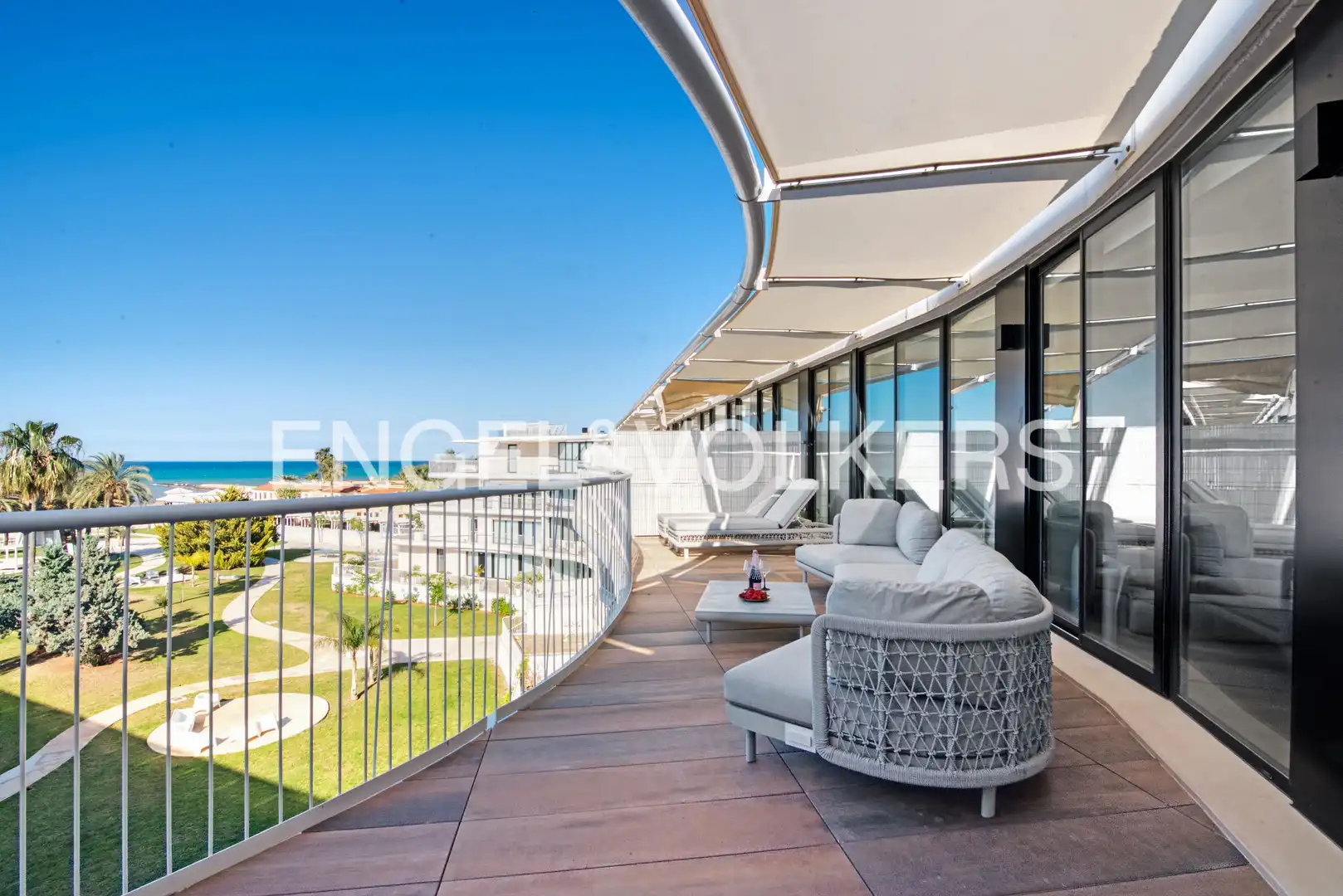Terraza de Ático en venta en Dénia con Calefacción, Terraza y Piscina