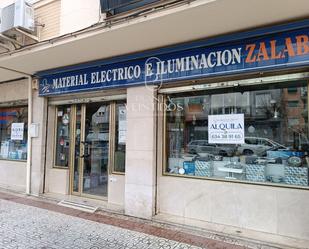 Premises to rent in  Granada Capital  with Air Conditioner