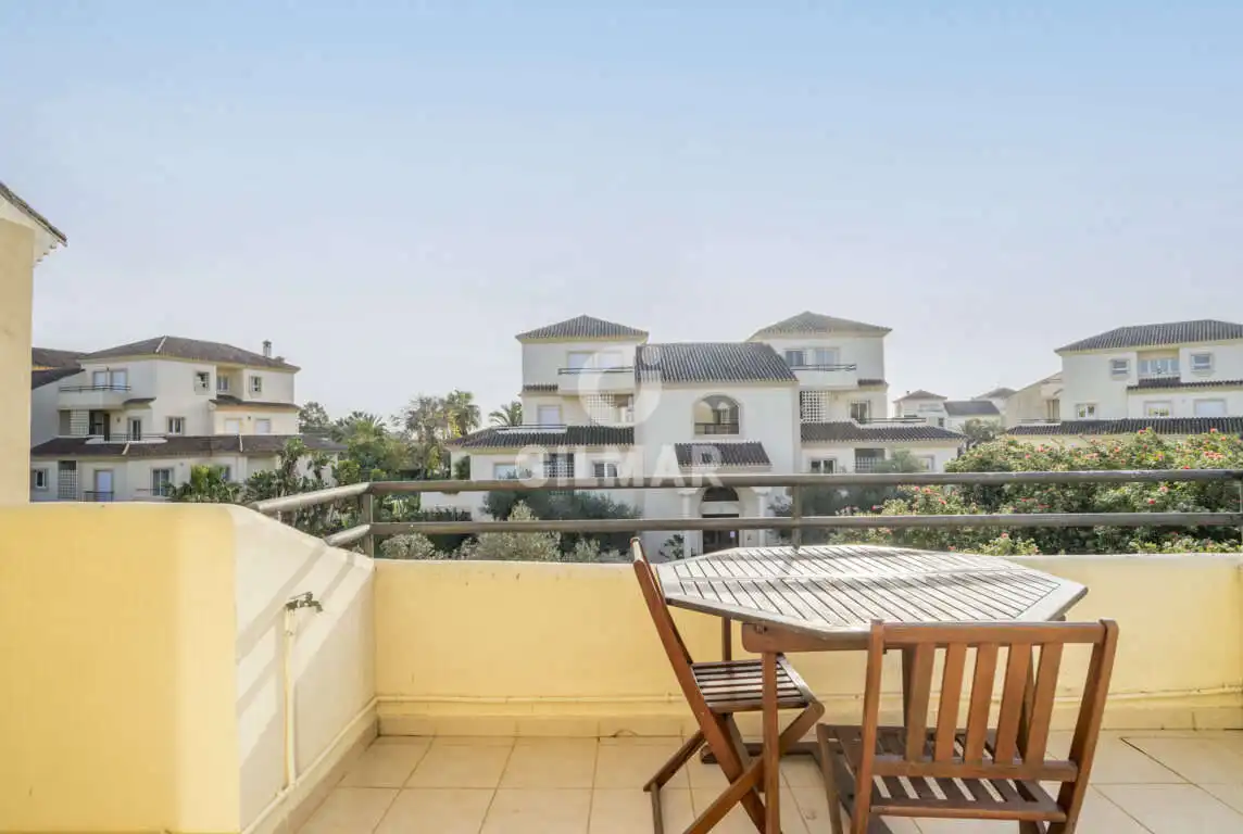 Terrasse von Maisonette zum Verkauf in Sotogrande mit Heizung, Abstellraum und Schwimmbad