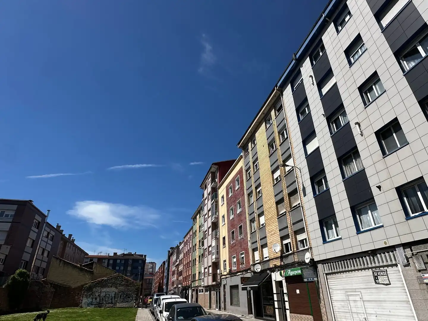 Vista exterior de Piso en venta en Gijón  con Calefacción, Terraza y Piscina