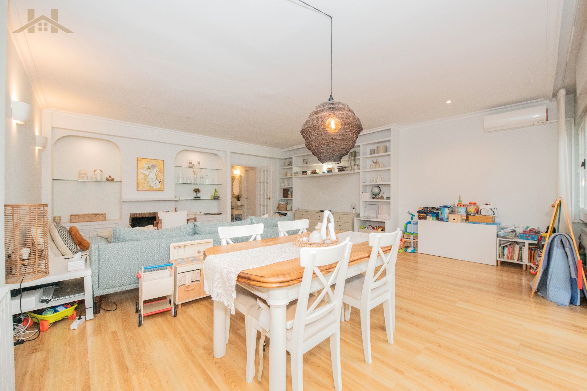 Dining room of Single-family semi-detached for sale in La Moraleja  with Air Conditioner, Heating and Private garden