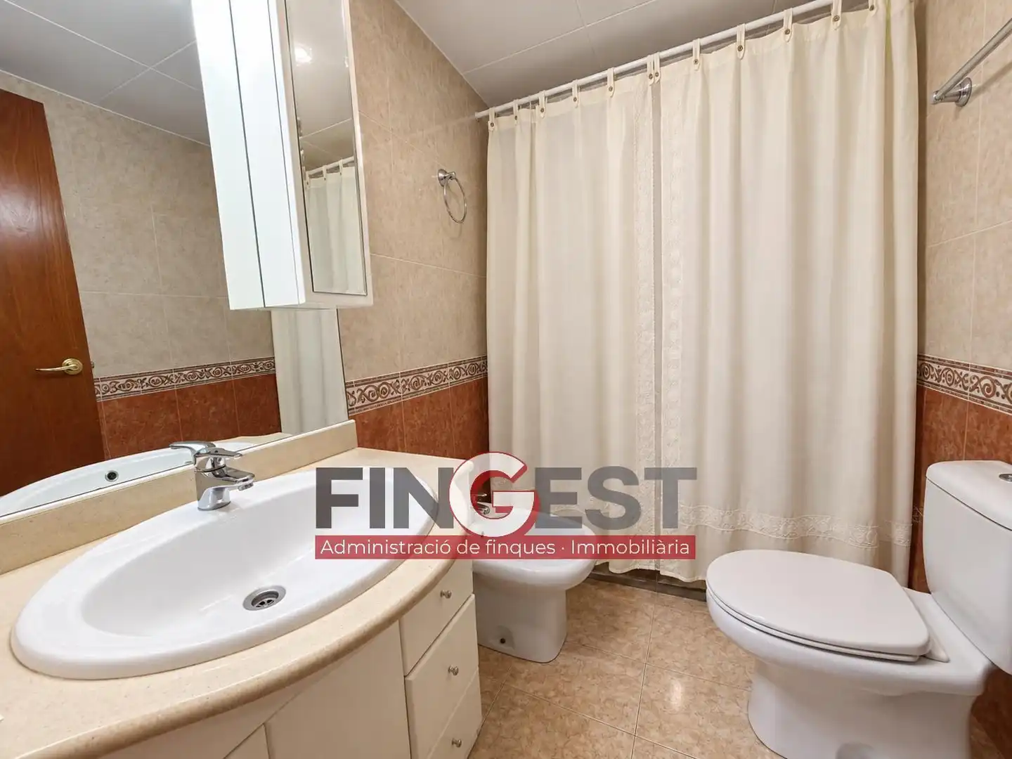 Baño de Piso en venta en Blanes con Aire acondicionado, Calefacción y Terraza