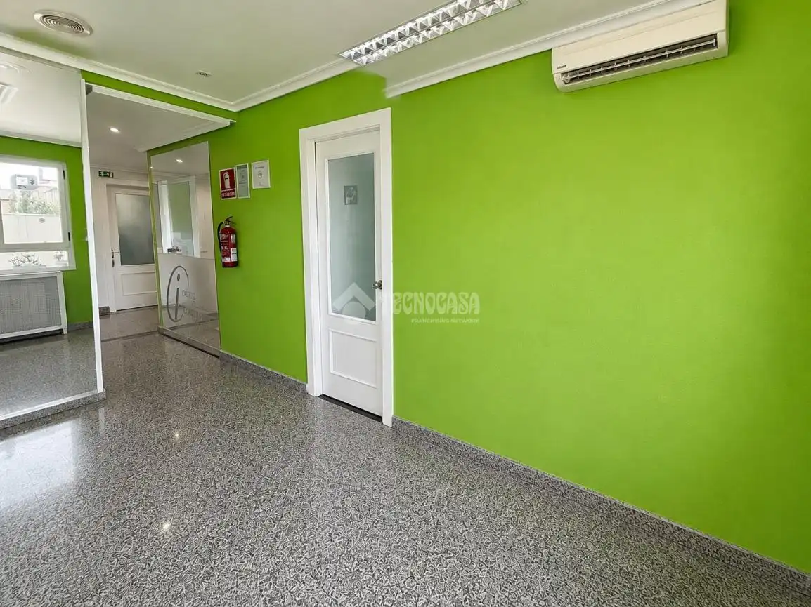 Piso en venta en León Capital  con Calefacción, Terraza y Trastero
