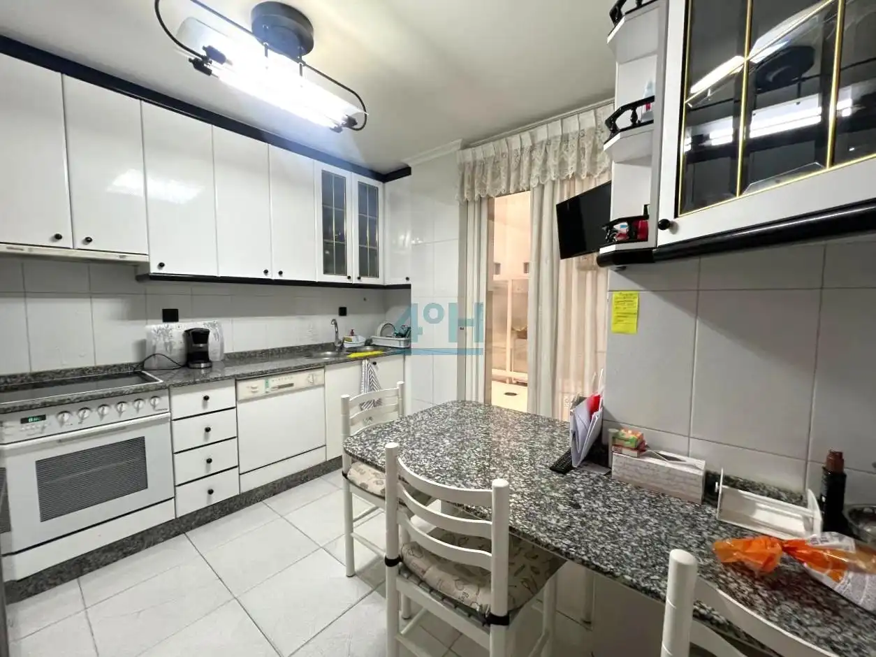 Kitchen of Flat for sale in Ourense Capital   with Heating, Parquet flooring and Storage room