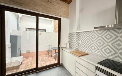 Kitchen of Planta baja to rent in  Valencia Capital  with Air Conditioner, Heating and Terrace