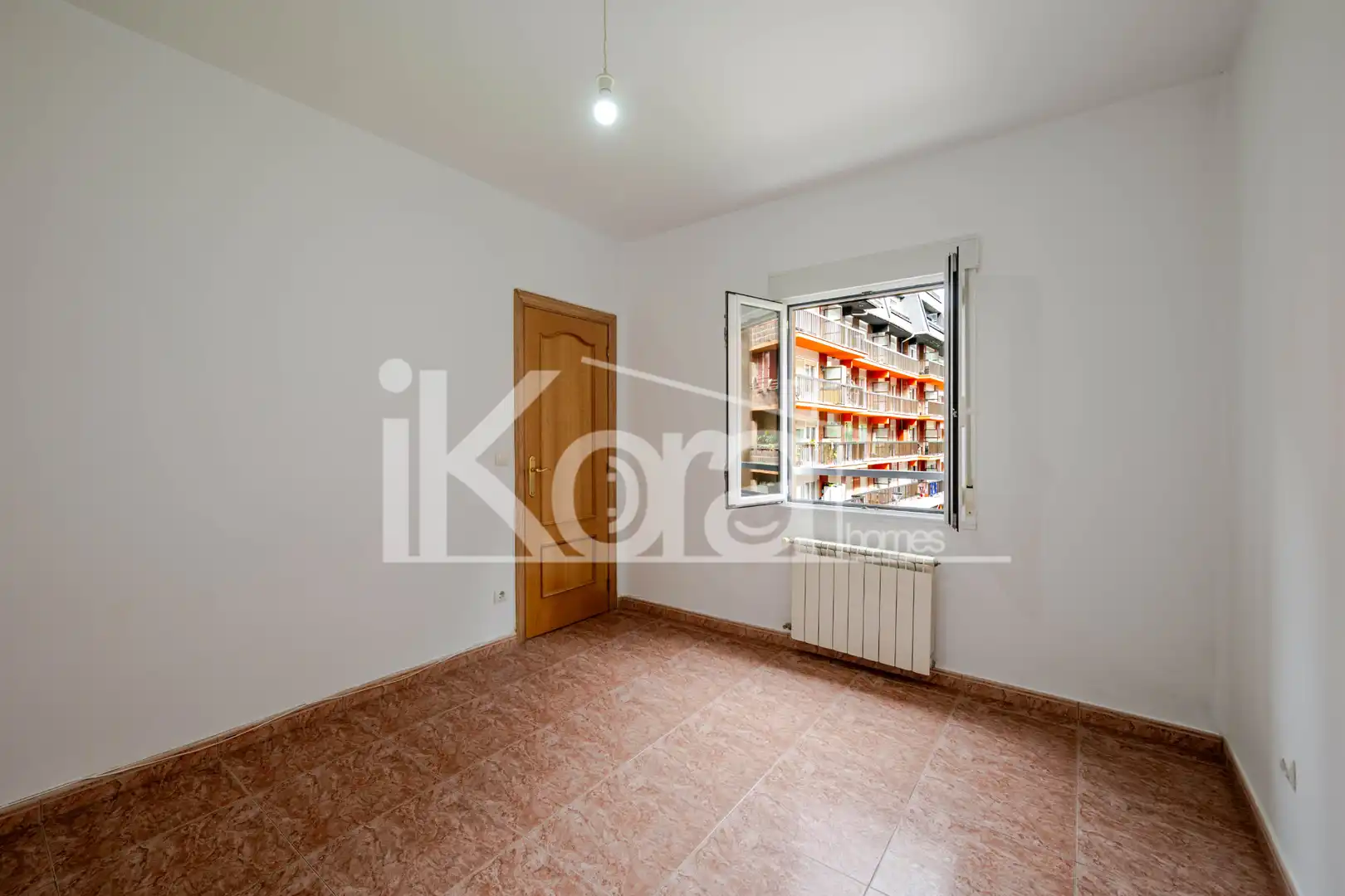 Bedroom of Flat for sale in Donostia - San Sebastián   with Heating, Storage room and Oven