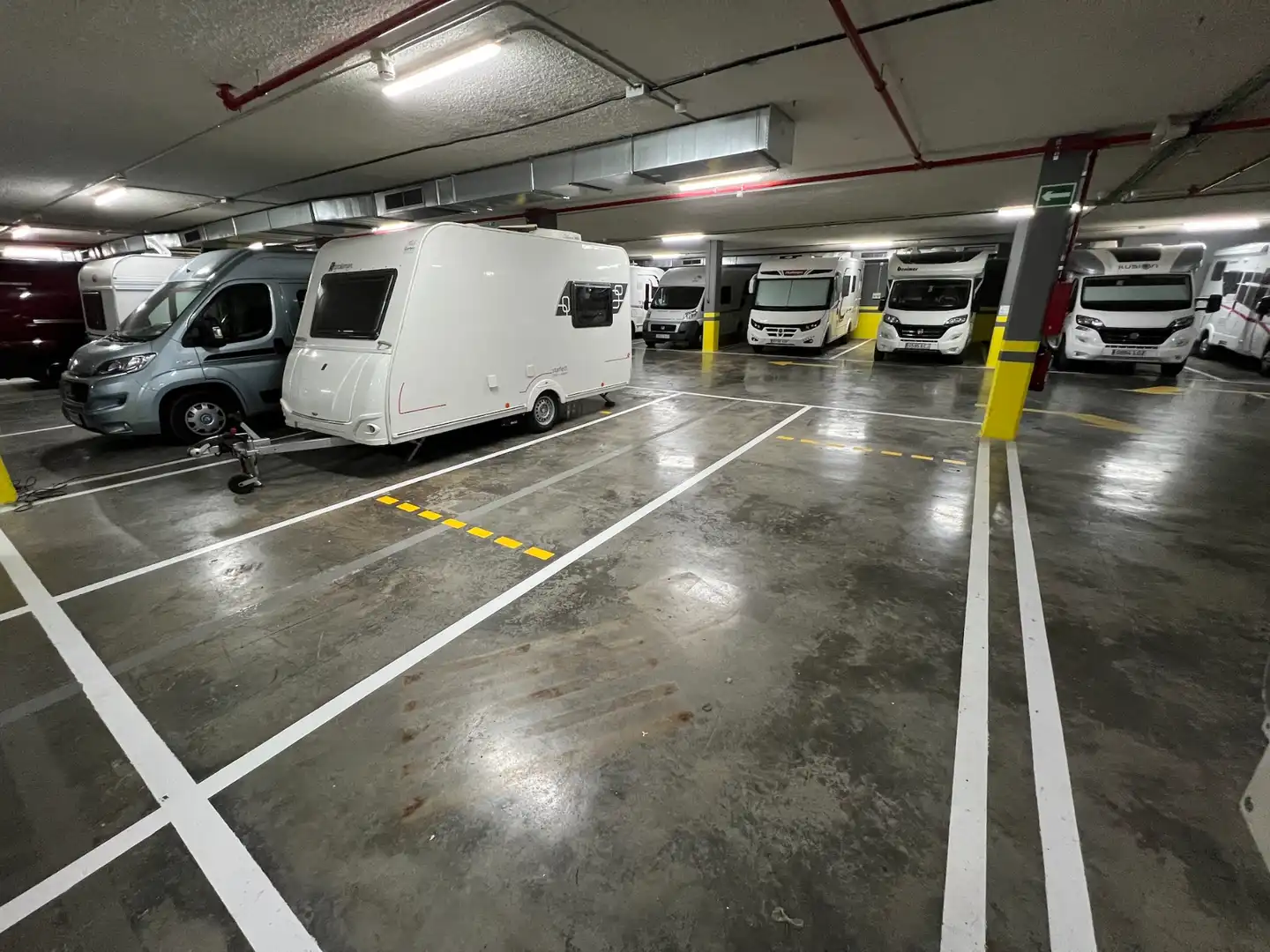 Parking of Garage for rent in Valle de Trápaga-Trapagaran  with Alarm