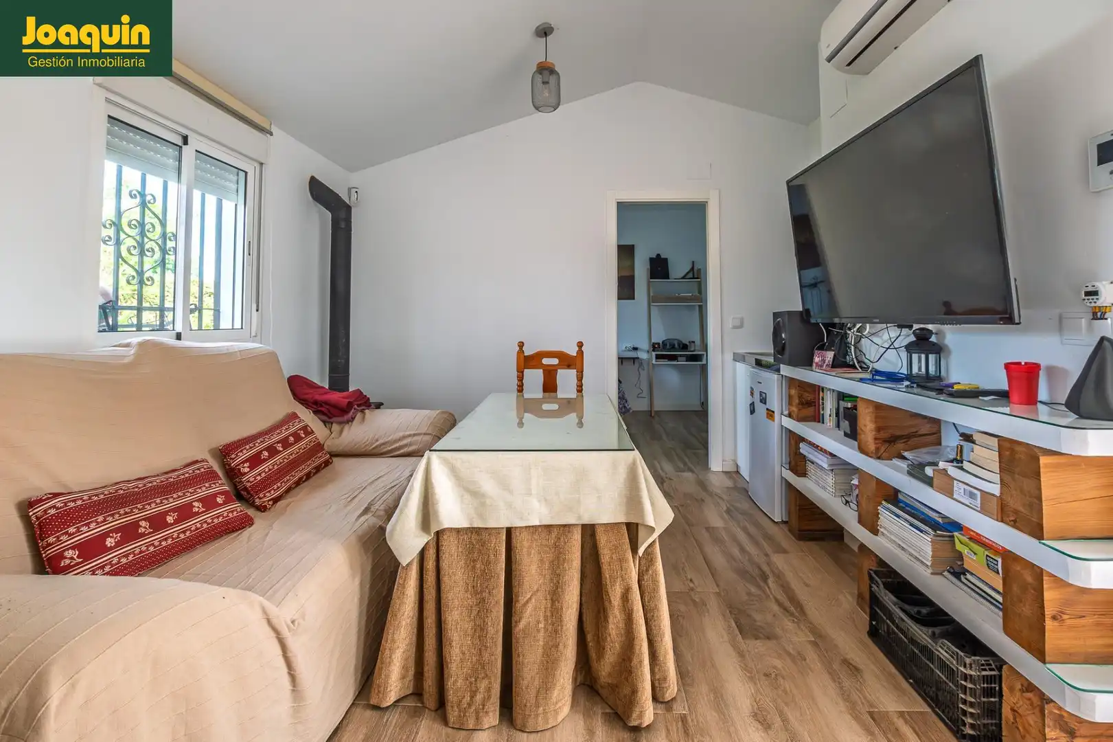 Sala d'estar de Finca rústica en venda en Córdoba amb Piscina comunitària