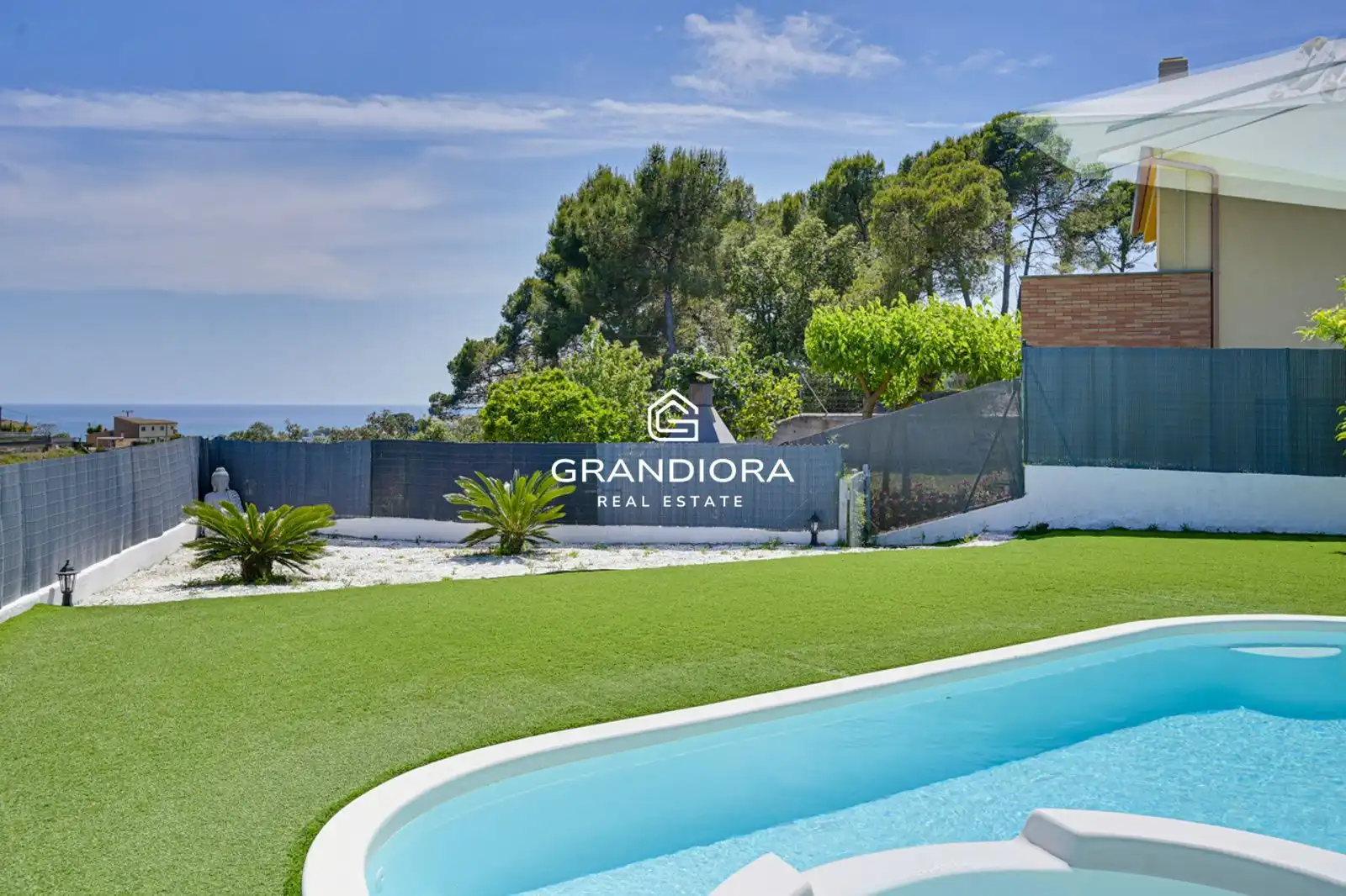 Jardí de Casa o xalet en venda en Santa Susanna amb Aire condicionat, Terrassa i Traster