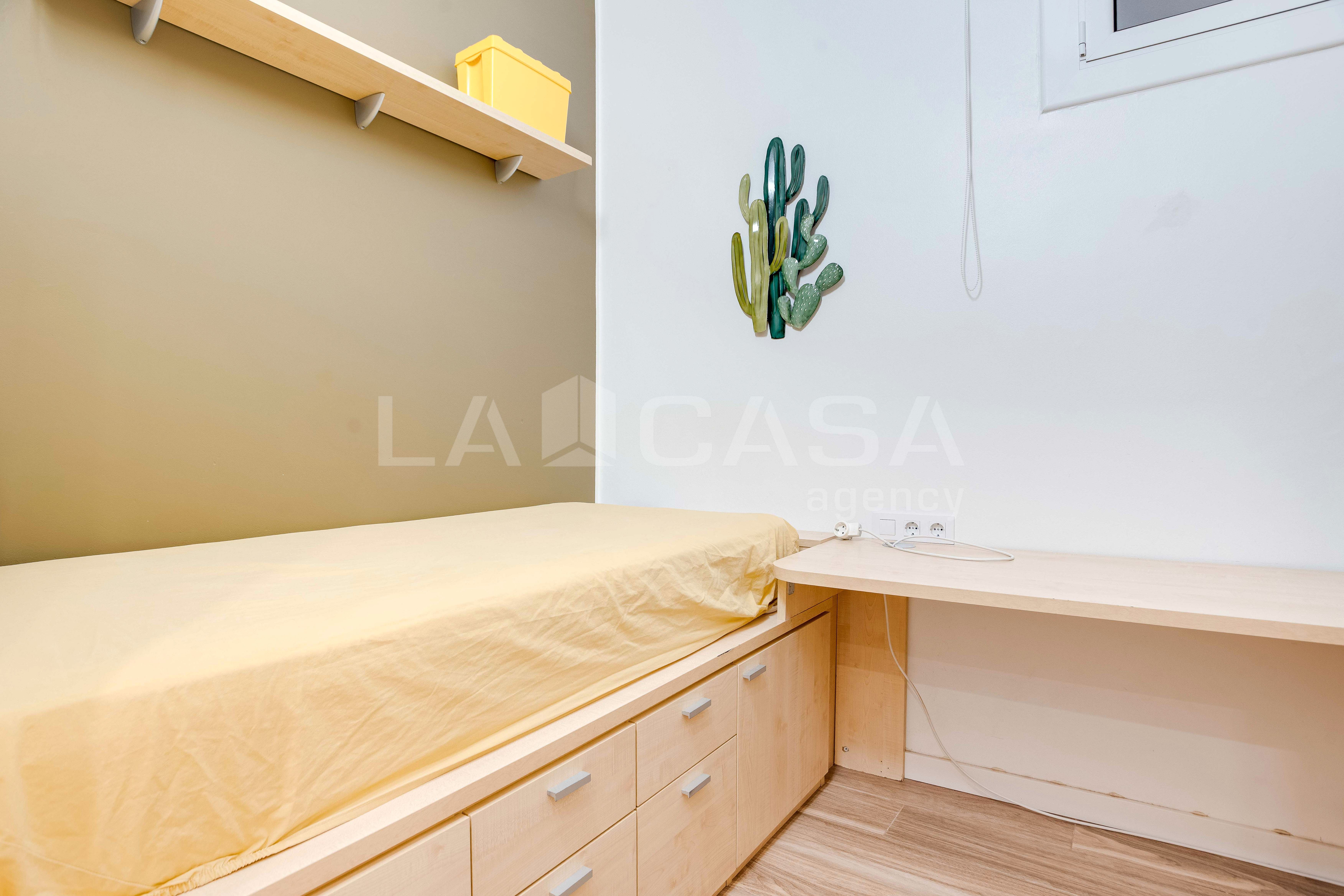 Habitación de Piso en venta en L'Hospitalet de Llobregat con Terraza