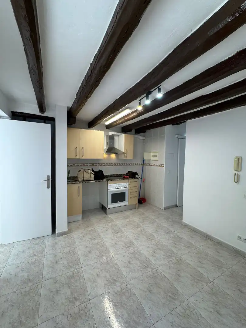 Kitchen of Flat for rent in Reus  with Oven