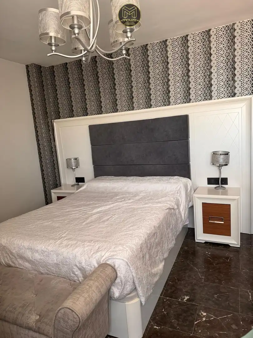 Schlafzimmer von Dachboden zum Verkauf in Martos mit Heizung und Terrasse