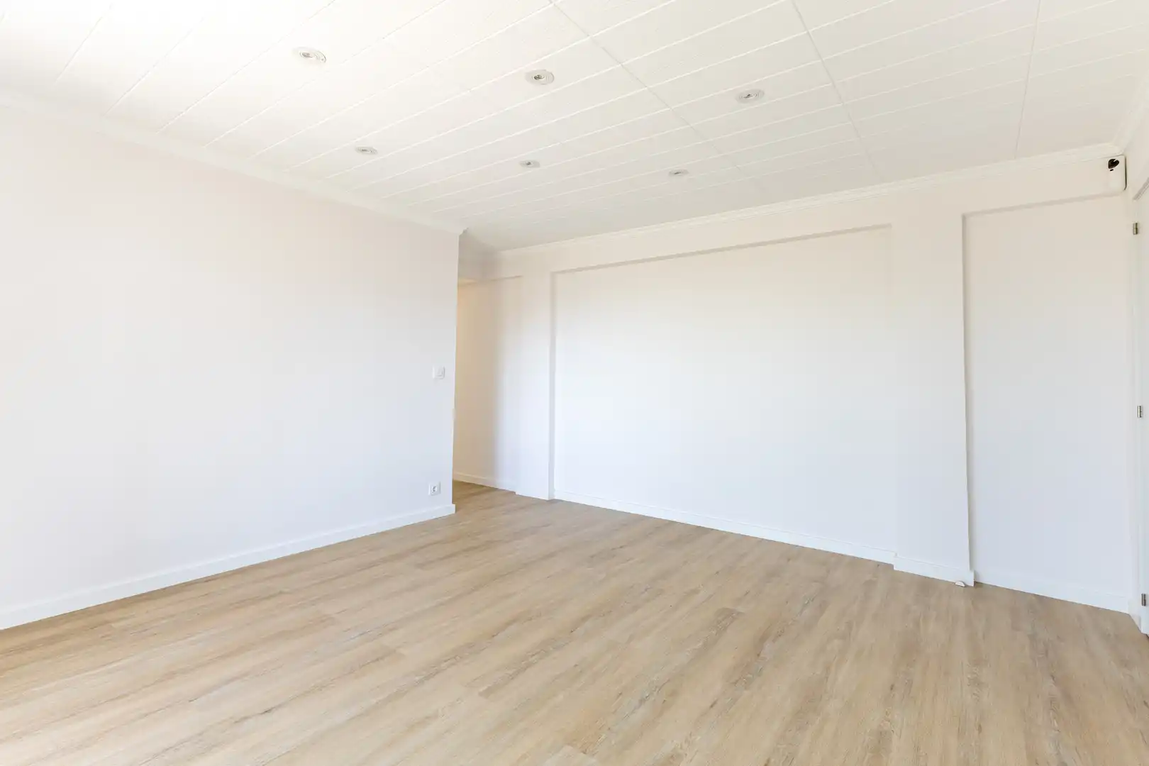 Habitación de Piso en venta en Badia del Vallès con Horno, Balcón y Alarma