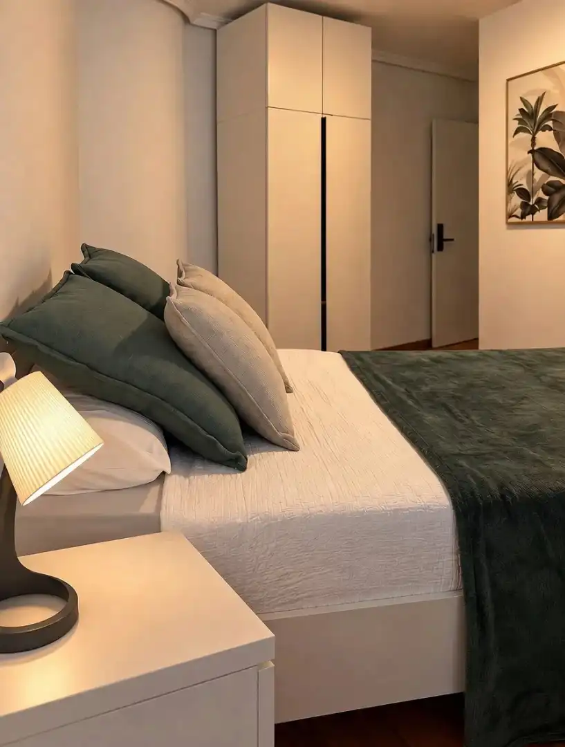 Schlafzimmer von Wohnung zur Miete in Madrid mit Klimaanlage, Heizung und Möbliert