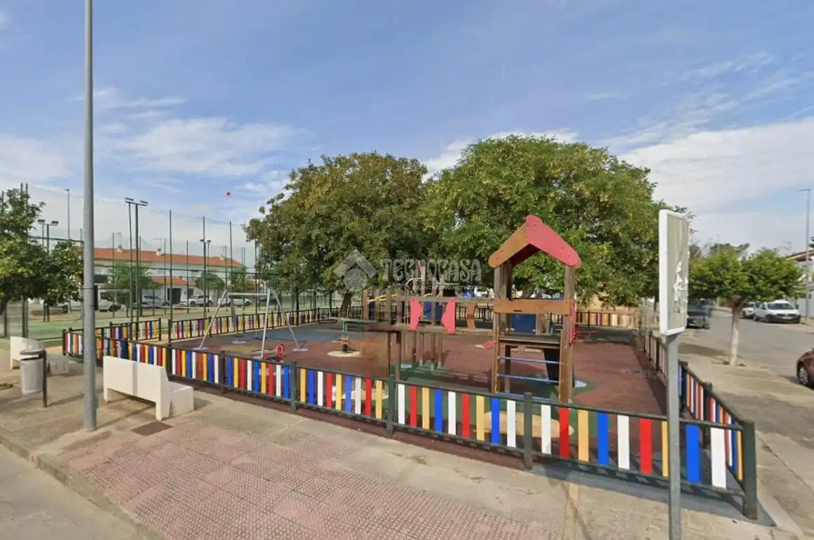 Aparcament de Casa o xalet en venda en Jerez de la Frontera amb Balcó