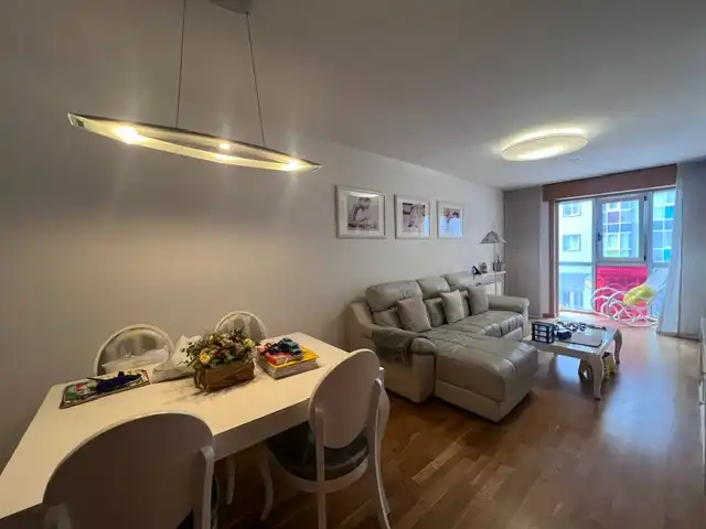 Living room of Flat for sale in A Coruña Capital   with Heating, Parquet flooring and Terrace