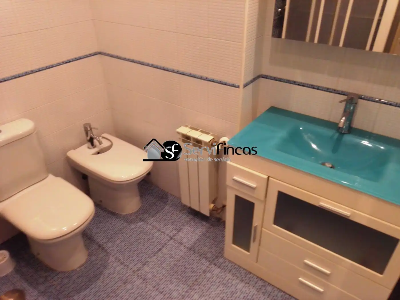 Bathroom of Flat for rent in Madrid  with Air Conditioner, Terrace and Furnished