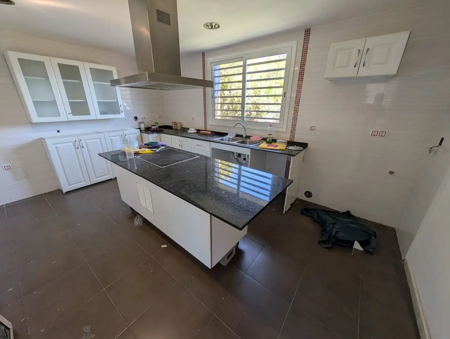 Cocina de Casa o chalet en venta en Cubelles con Jardín privado, Jacuzzi y Alarma