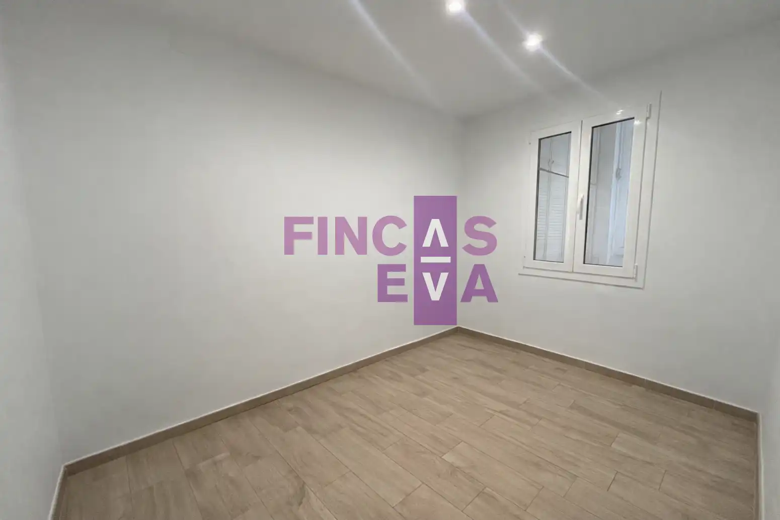 Bedroom of Flat for sale in Barcelona  with Air Conditioner and Heating