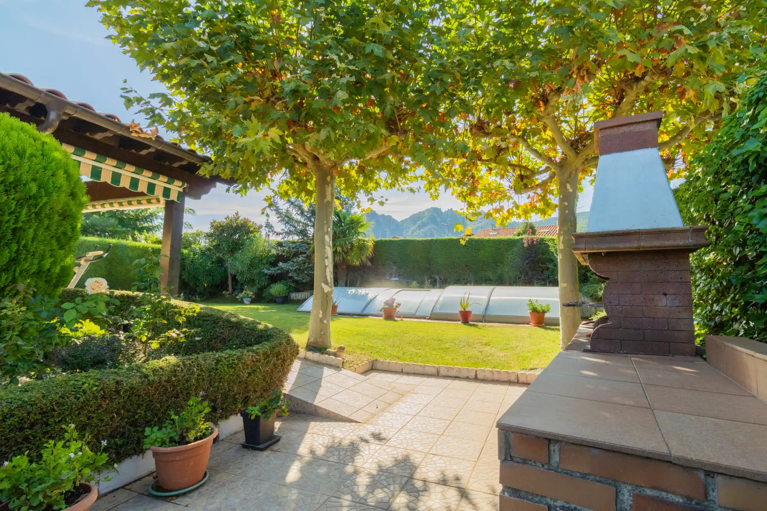 Jardín de Casa o chalet en venta en Ayegui / Aiegi con Calefacción, Trastero y Piscina