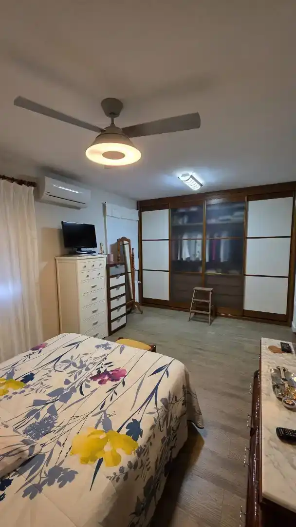 Casa adosada en venda en Mérida amb Aire condicionat