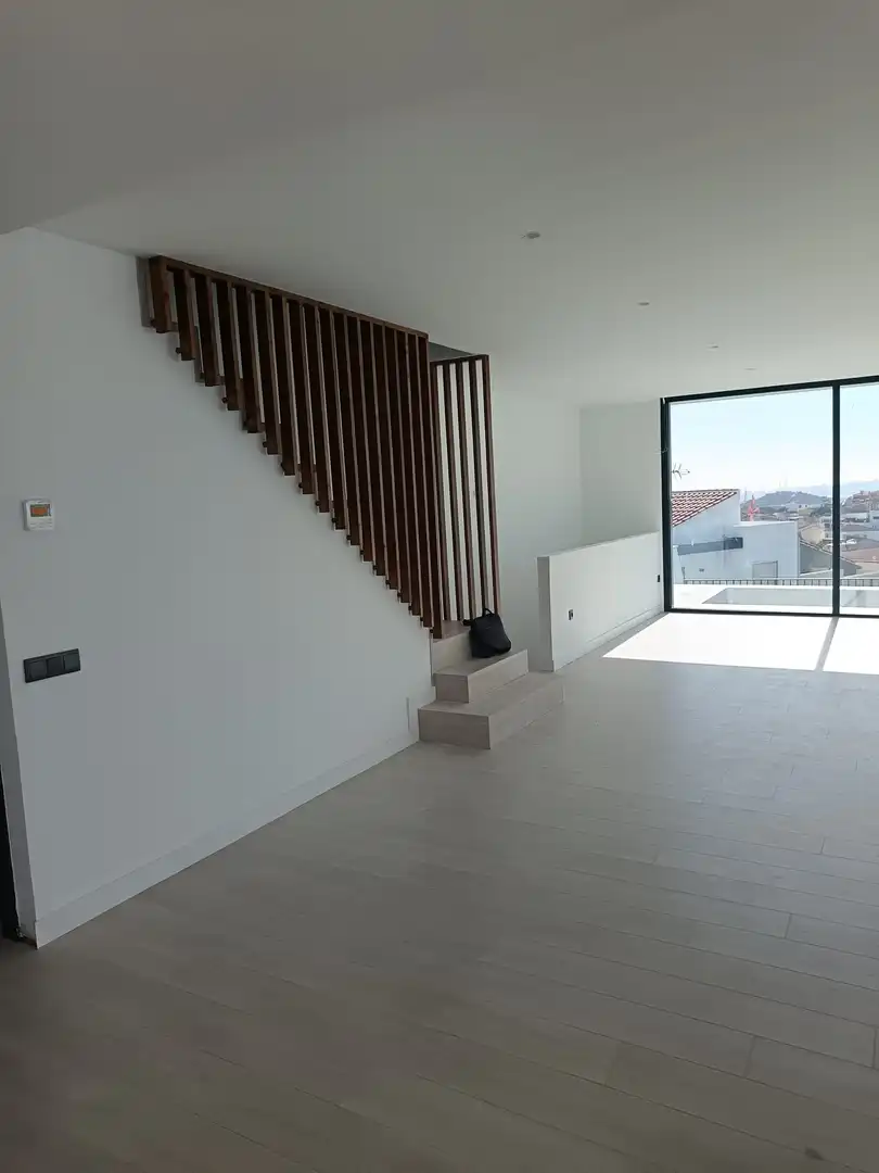 Casa aparellada amb piscina en venda a Puerto de la Torre - Atabal, imagen 5