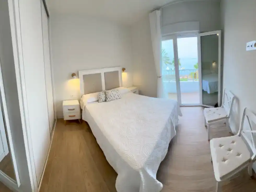 Bedroom of Flat for rent in Almuñécar  with Air Conditioner and Furnished