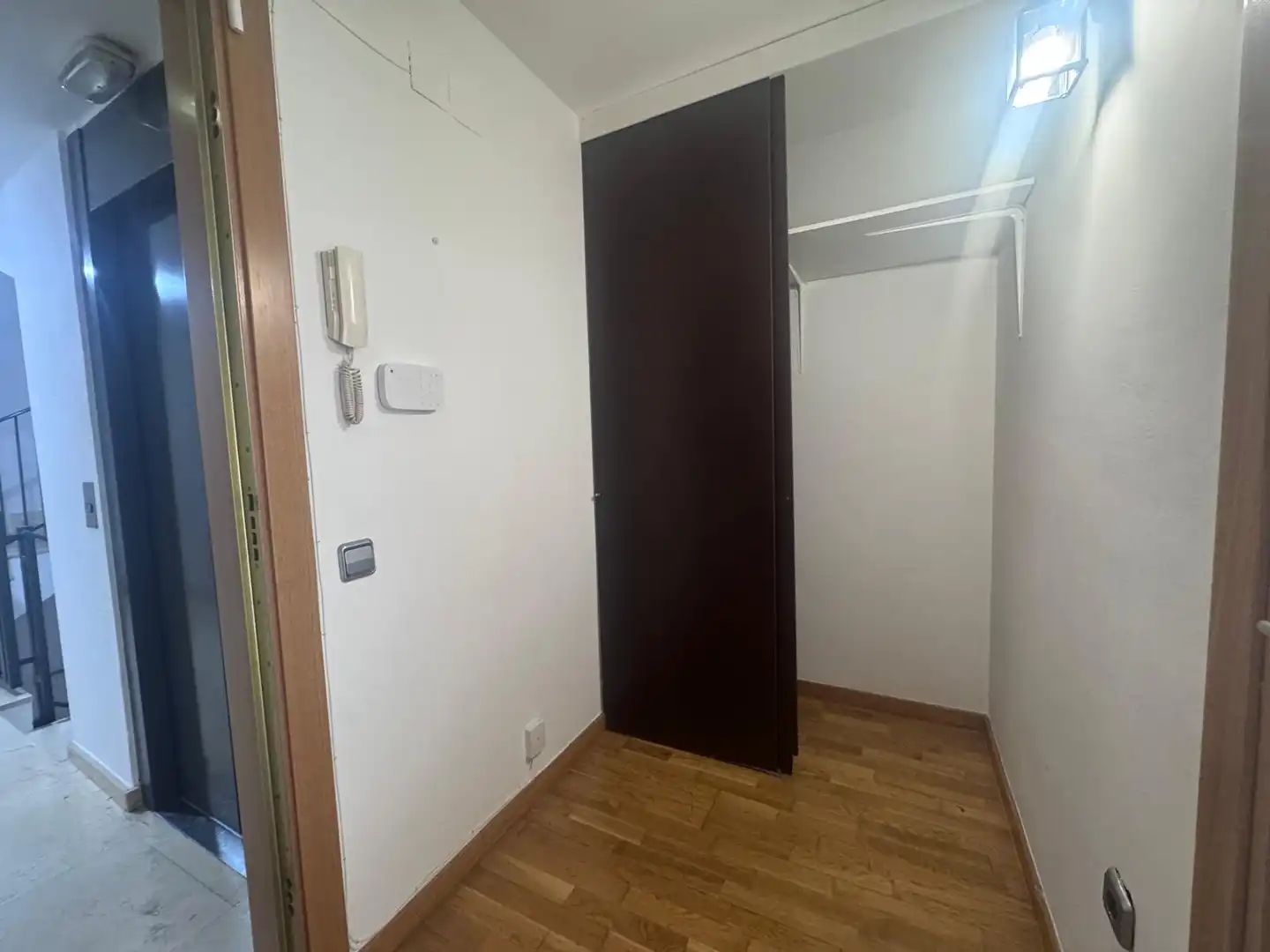 Piso con terraza en venta en Carrer del Camí de Castellar, imagen 2