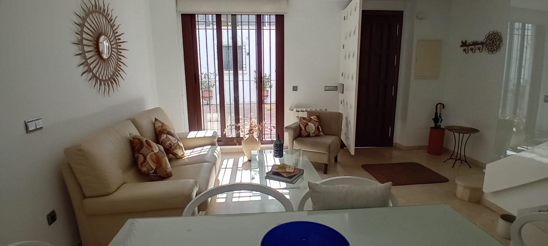 Casa adosada de lloguer a Sta. Marina - San Andrés - San Pablo - San Lorenzo