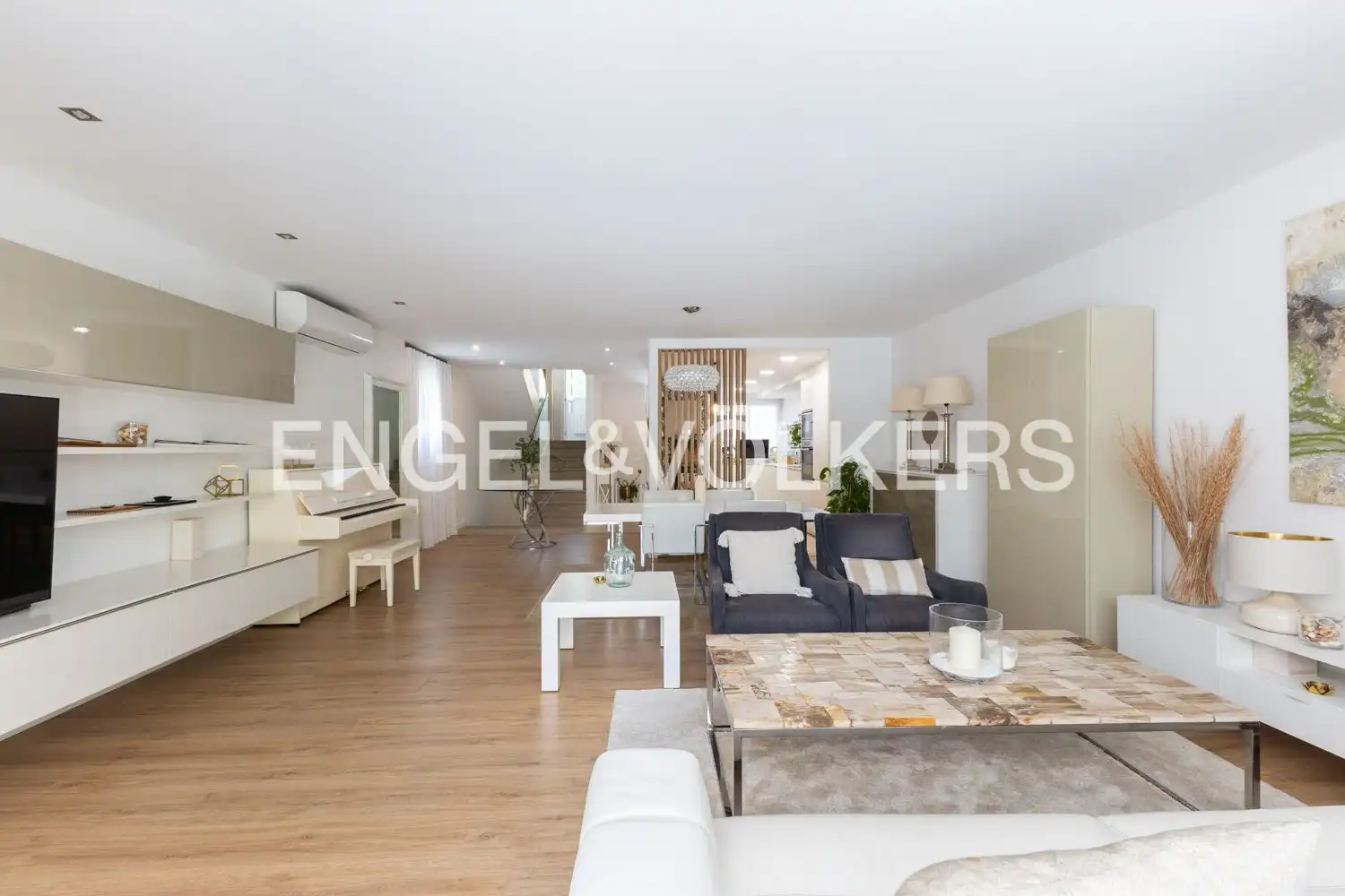 House with pool for sale in Rocafort, imagen 2