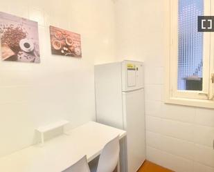 Kitchen of Flat to rent in  Madrid Capital  with Air Conditioner, Heating and Furnished