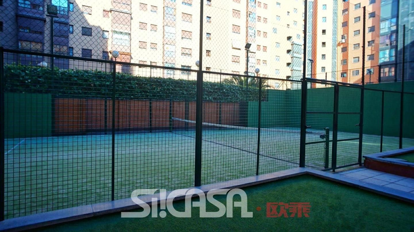 Piscina de Piso en venta en  Madrid Capital con Aire acondicionado, Trastero y Piscina