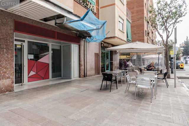 Local comercial en Alquiler en carrer Sant Josep Oriol en Centre - Estació
