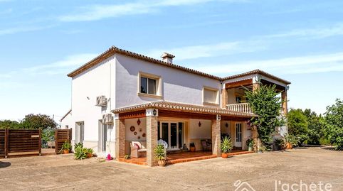Finca  con 2 viviendas y vistas al Montgó