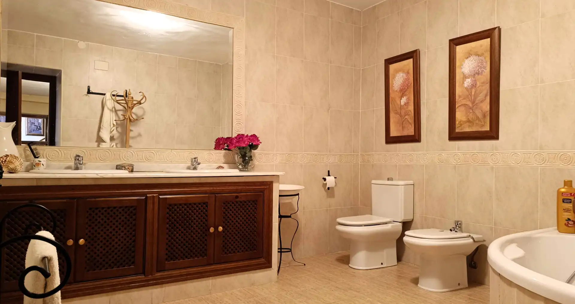 Baño de Casa adosada en venta en Mancha Real con Jardín privado, Terraza y Piscina
