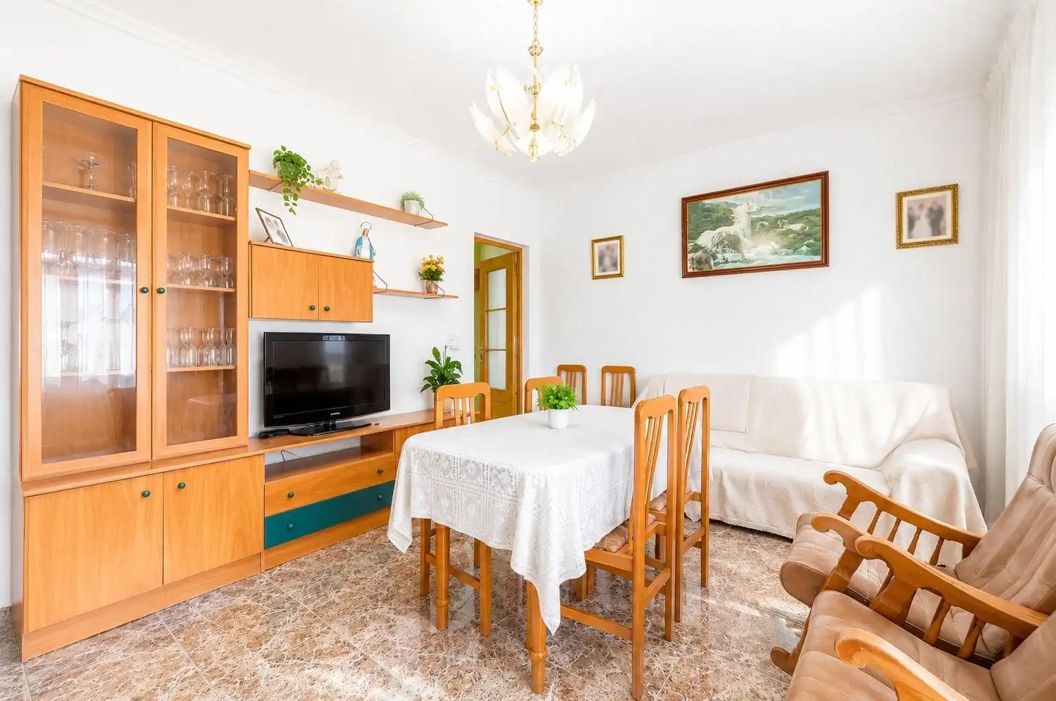 Sala de estar de Piso en venta en Guadix con Jardín privado, Trastero y Amueblado
