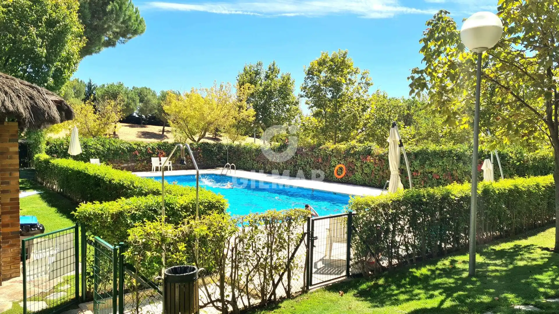Piscina de Pis en venda en Boadilla del Monte amb Calefacció, Traster i Piscina