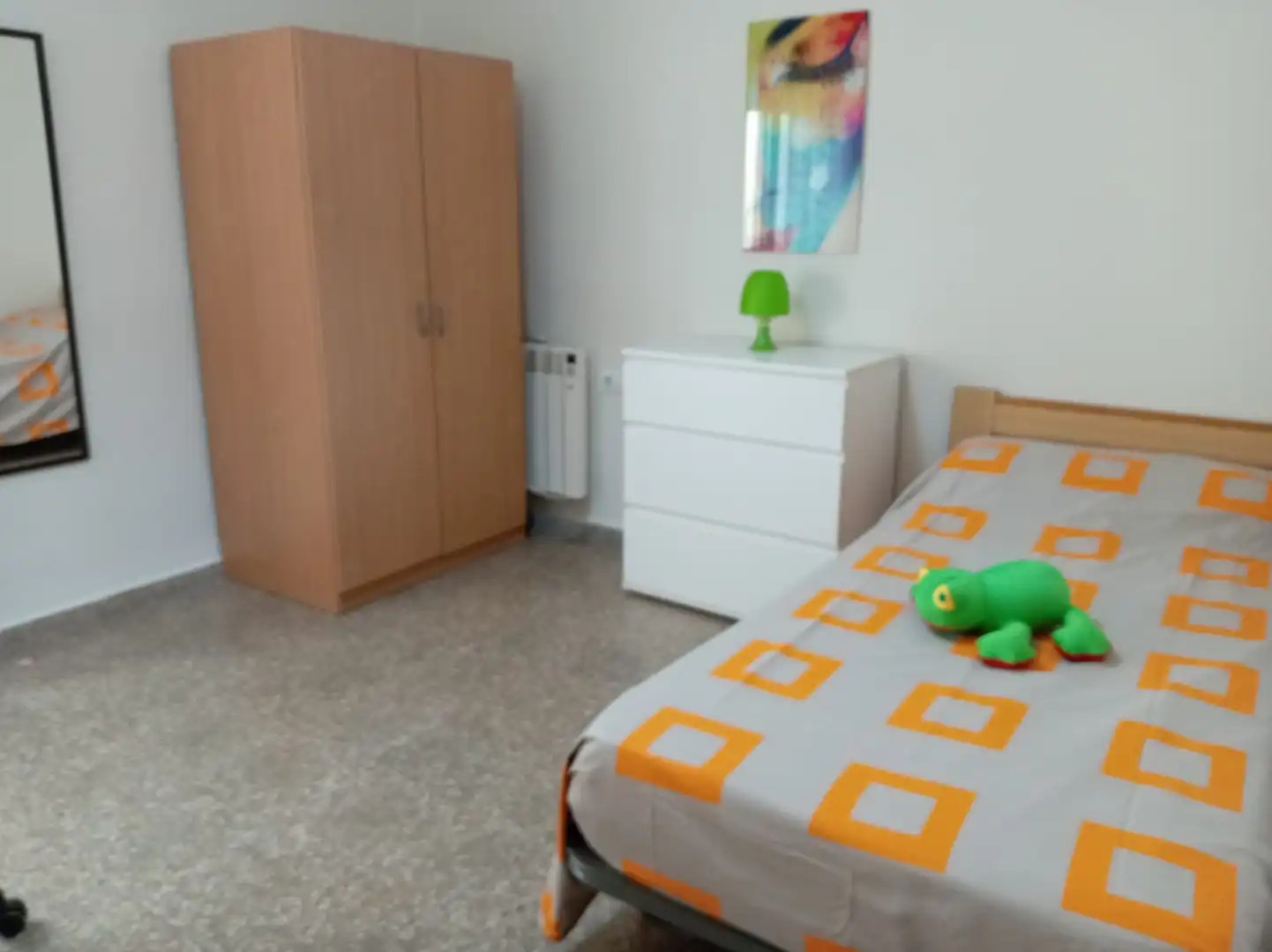 Schlafzimmer von Wohnung zur Miete in Burjassot mit Möbliert, Ofen und Waschmaschine
