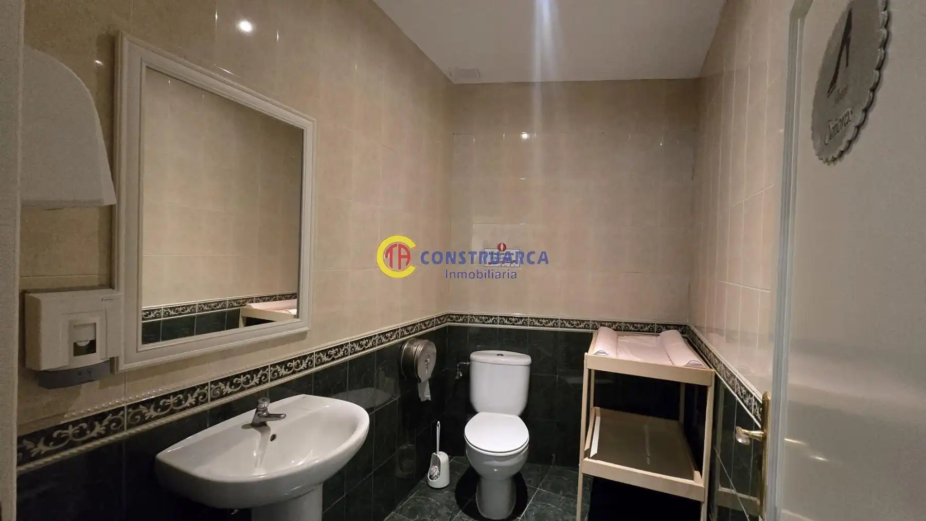 Bathroom of Buildings for sale in La Pueblanueva