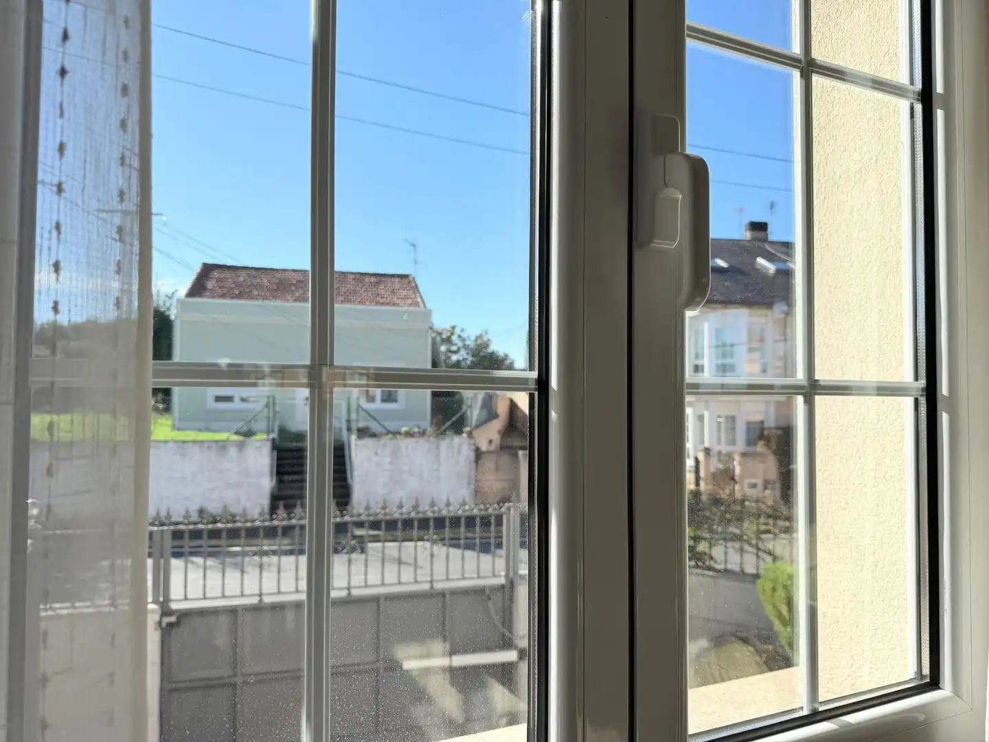 Vista exterior de Casa o xalet en venda en Oleiros amb Calefacció, Jardí privat i Terrassa