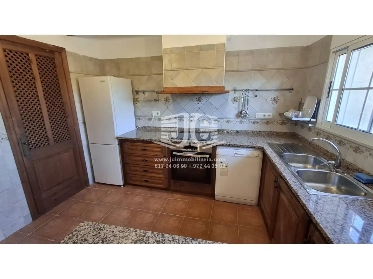 Kitchen of Flat for rent in Tortosa  with Heating, Terrace and Furnished