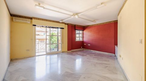 Foto 3 de Apartamento en venta en Avenida Avenida Andalucía, Centro, Estepona