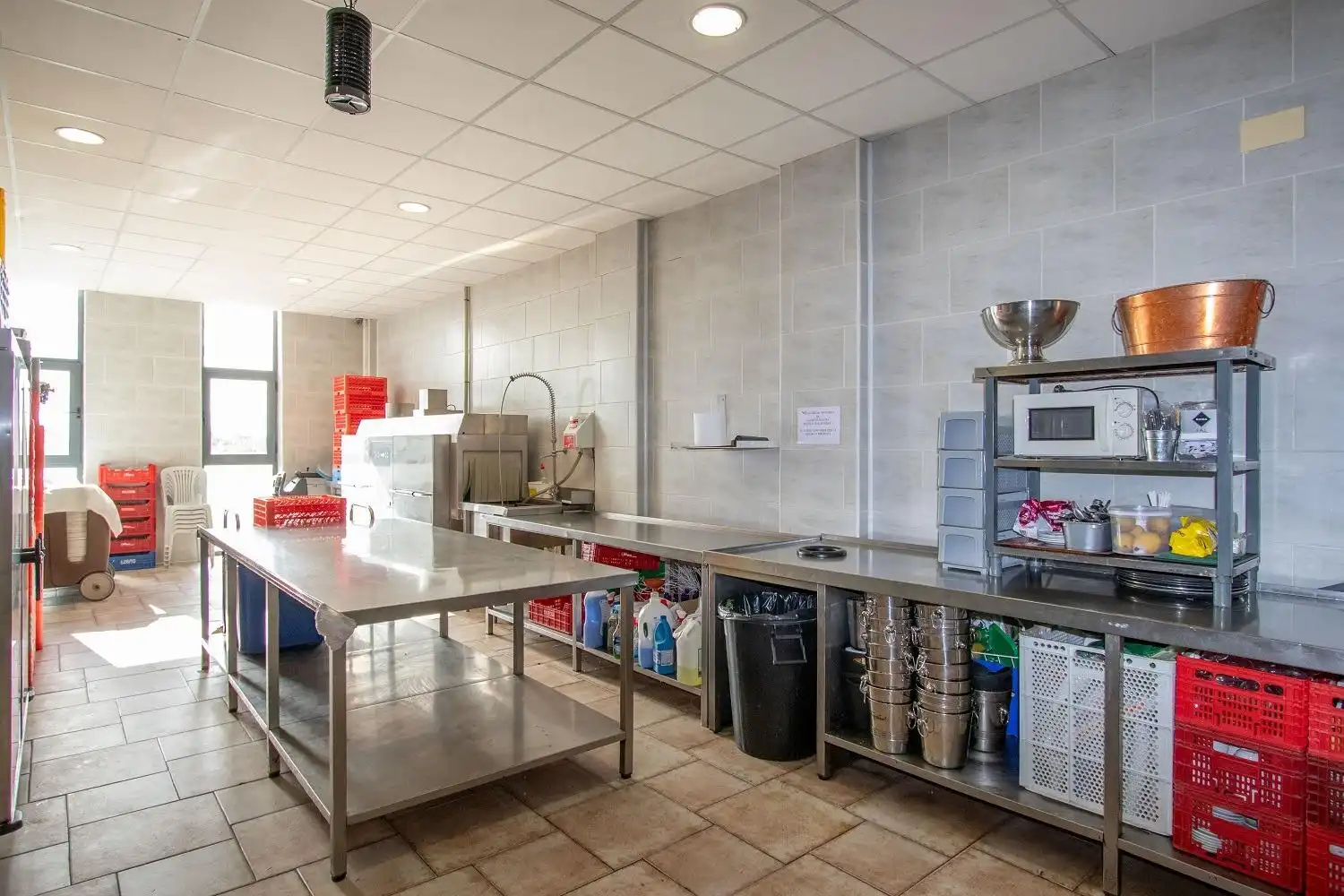 Cocina de Local en venta en Castellón de la Plana / Castelló de la Plana con Aire acondicionado