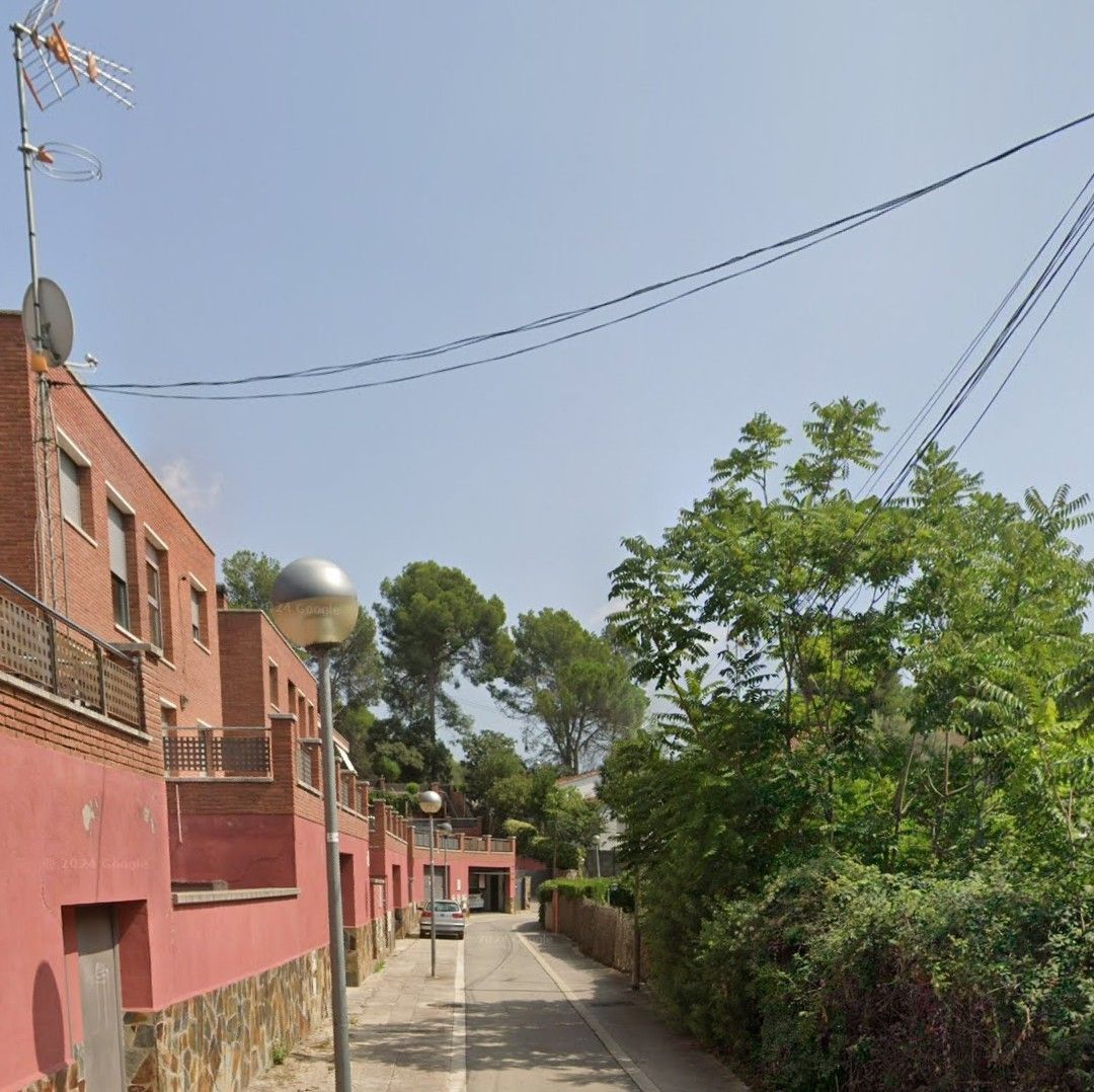 Vista exterior de Casa adosada en venda en Sant Quirze del Vallès amb Jardí privat, Terrassa i Balcó