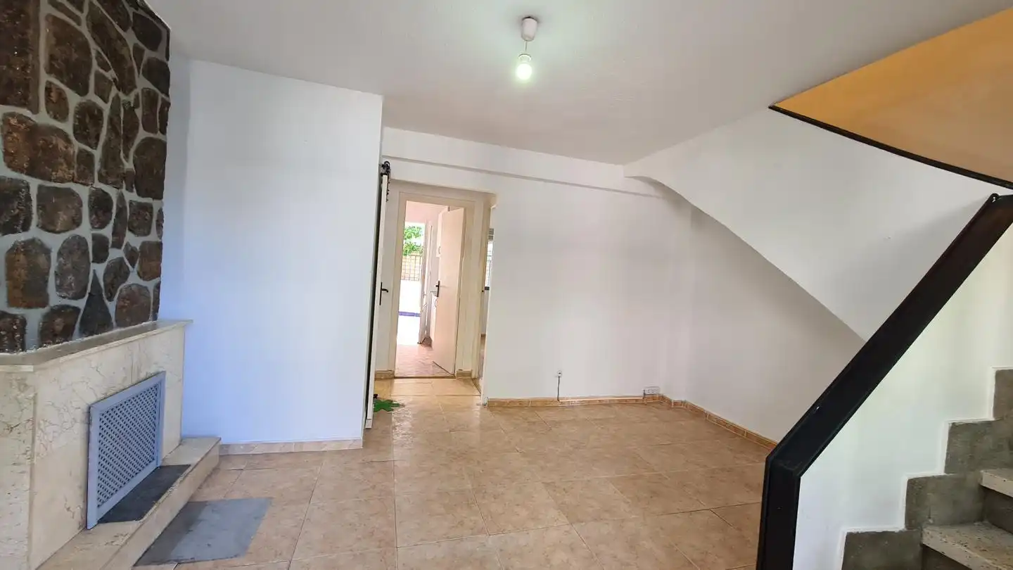 Casa o xalet en venda en La Adrada  amb Terrassa