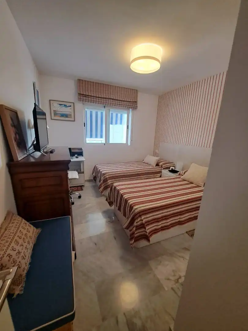 Schlafzimmer von Wohnung zur Miete in Marbella mit Heizung, Möbliert und Ofen