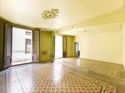 Living room of Flat for sale in  Barcelona Capital  with Terrace and Balcony