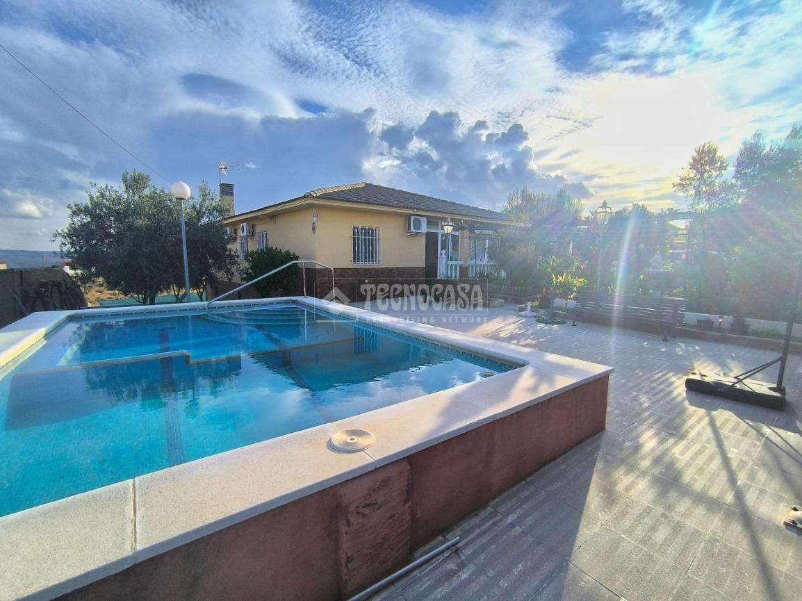 House or chalet for sale