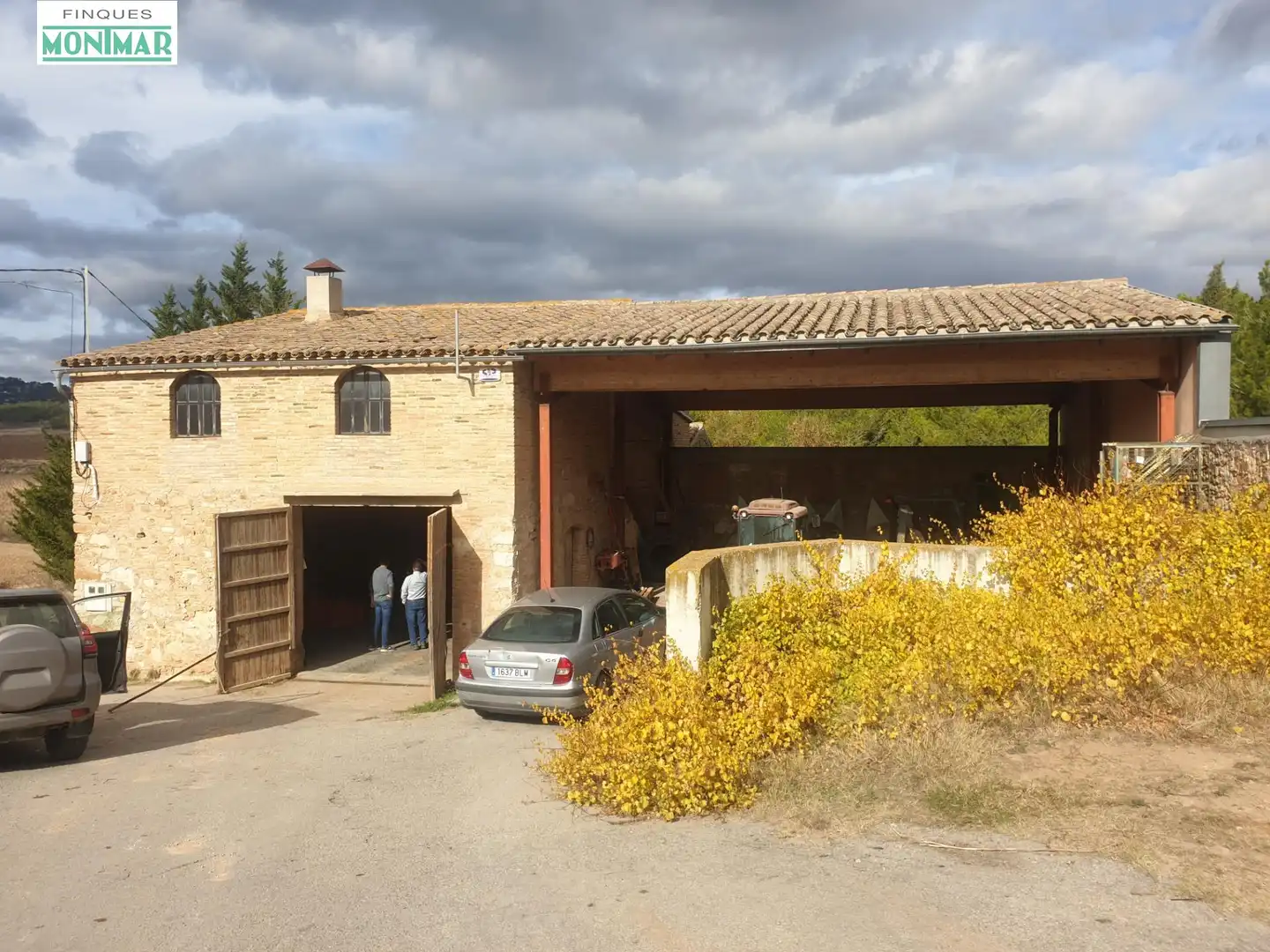 Vista exterior de Finca rústica en venda en Vilafranca del Penedès